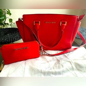 ***Copy Bundle Sale***Michael Kors medium leather satchel and matching wallet.